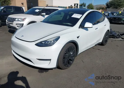 2020 Tesla Model Y Long Range Dual Motor All-Wheel Drive/Performance Dual Motor All-Wheel Drive z USA, uszkodzony, nr VIN 5YJYGDEF7LF001963